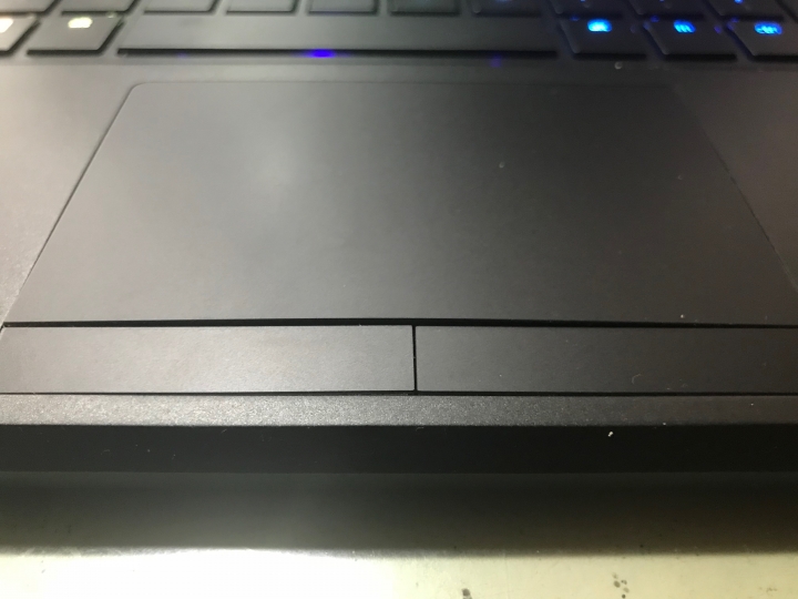 Razer Blade 14 電池膨脹 不知道哪裡維修好