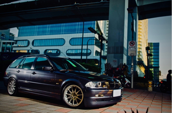 [照片分享]BMW E46 330i Touring