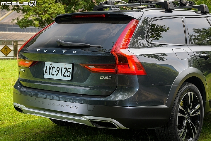 Volvo V90 Cross Country D5 Pro享受全能跨界頂級饗宴