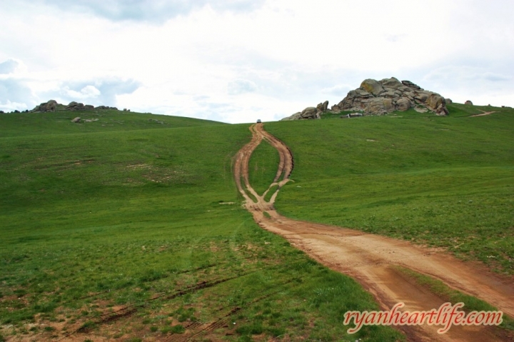 【外蒙古旅遊part1】世界最大的成吉思汗雕像、十三世紀蒙古風情園