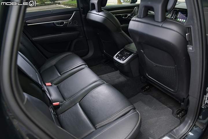 Volvo V90 Cross Country D5 Pro享受全能跨界頂級饗宴