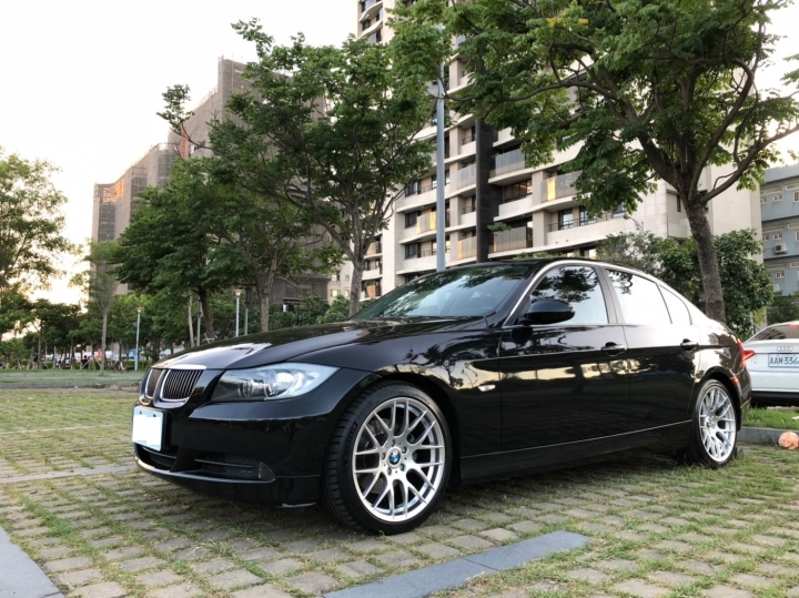 開老箱 - BMW 323I E90 十年二手車整理全紀錄