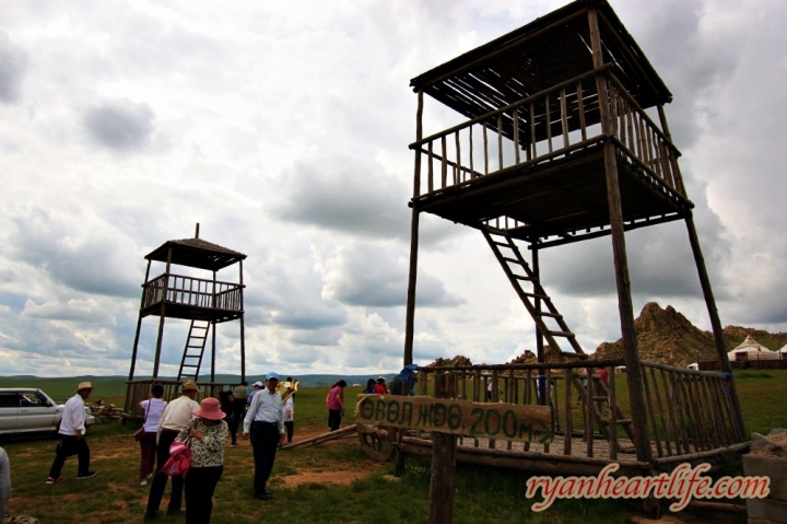 【外蒙古旅遊part1】世界最大的成吉思汗雕像、十三世紀蒙古風情園