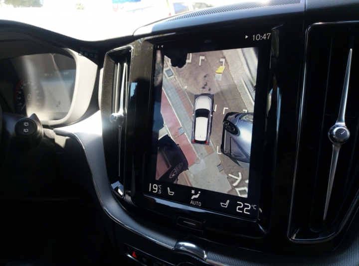 去展間看XC40後移情別戀XC60