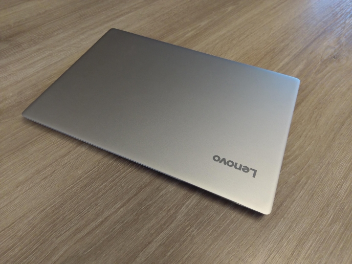 [開箱]IdeaPad 720s(AMD)4G/256G 13吋開箱