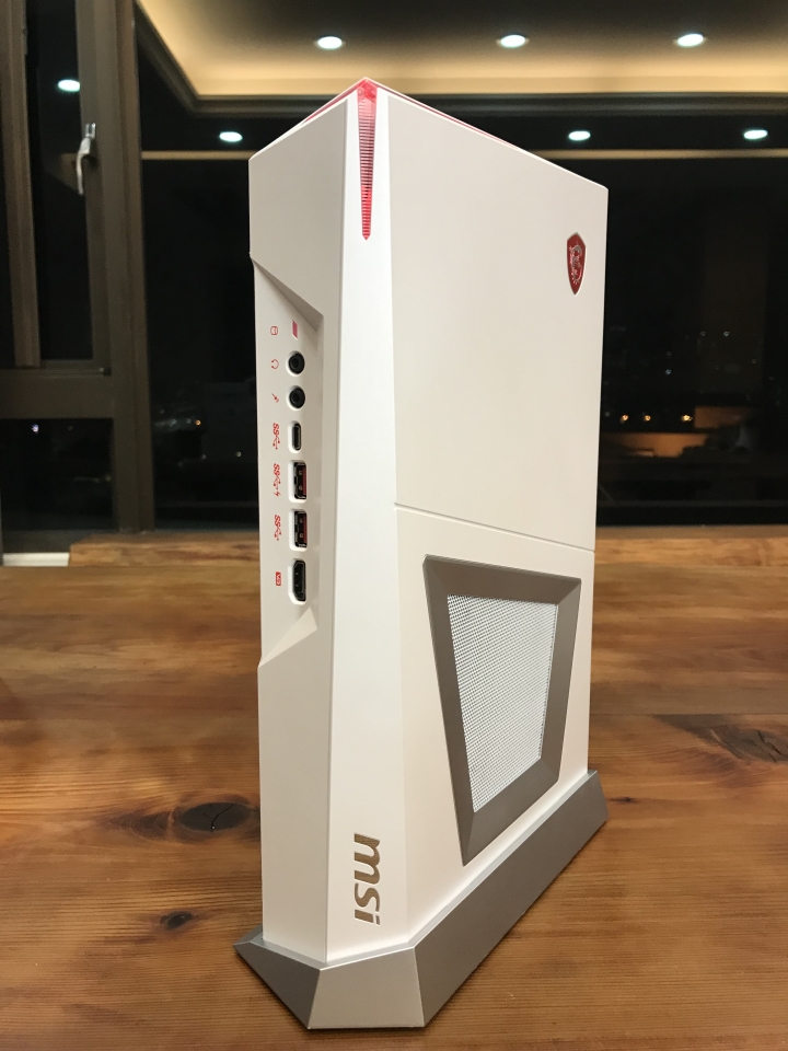 MSI Trident 3 海神戟x猛毒 Crossover 實戰開箱