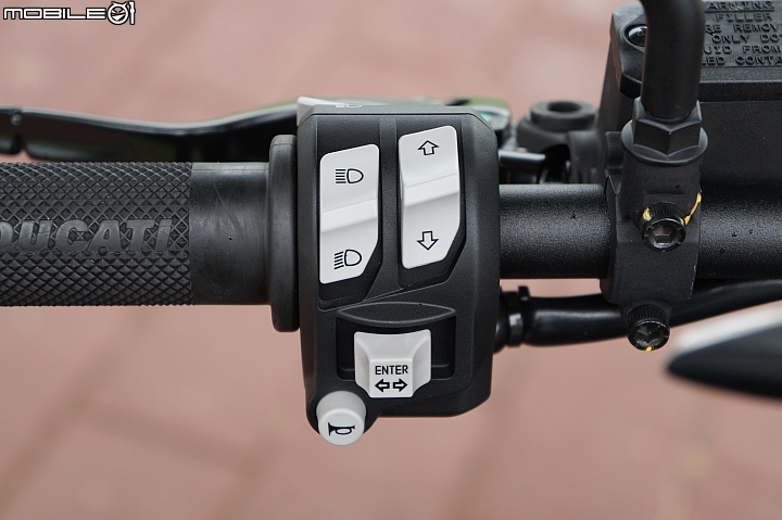 DUCATI SCRAMBLER 1100 Sport 公路硬漢全面進化