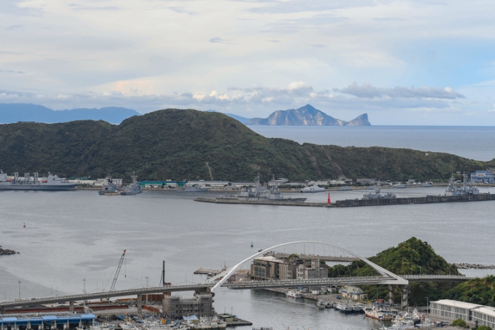 [亂拍照] 2018 宜蘭蘇澳軍港 參觀基隆艦(紀德艦)