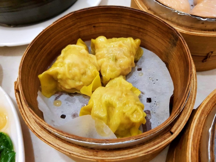 台中銅鑼灣文記港式餐廳~2018 食記 ~腸粉好吃~還有港式飲茶 點心 芋泥香酥鴨 燒雞 ~ 廣式/粵式料理 ~