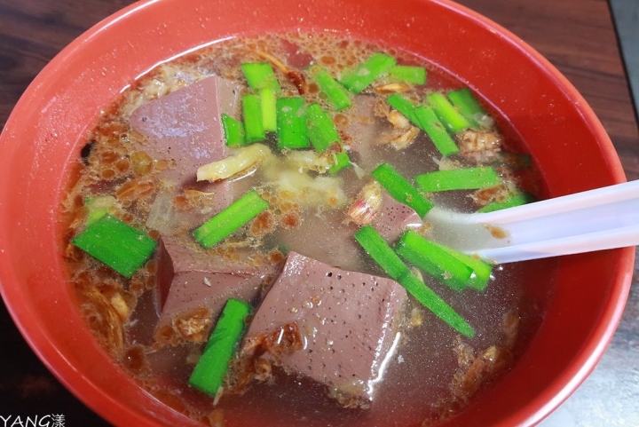 【萬華】一甲子餐飲，廟口旁的傳統好滋味