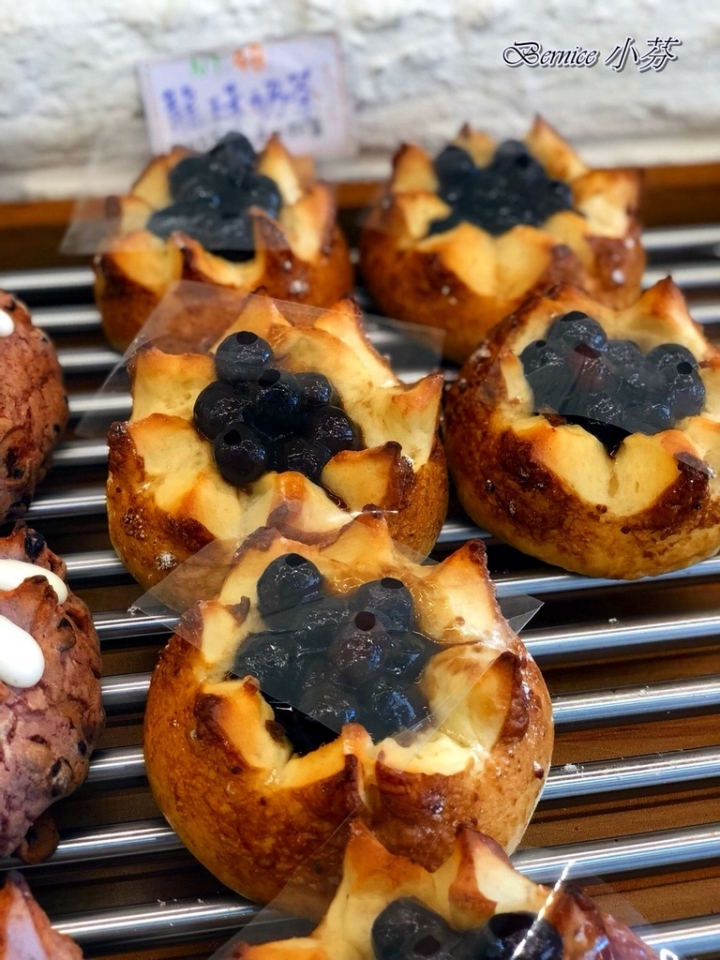 許燕斌手作烘焙坊(新莊店)/2018最強伴手禮/世界冠軍手作月餅/夢幻中秋月餅禮盒(新莊美食)