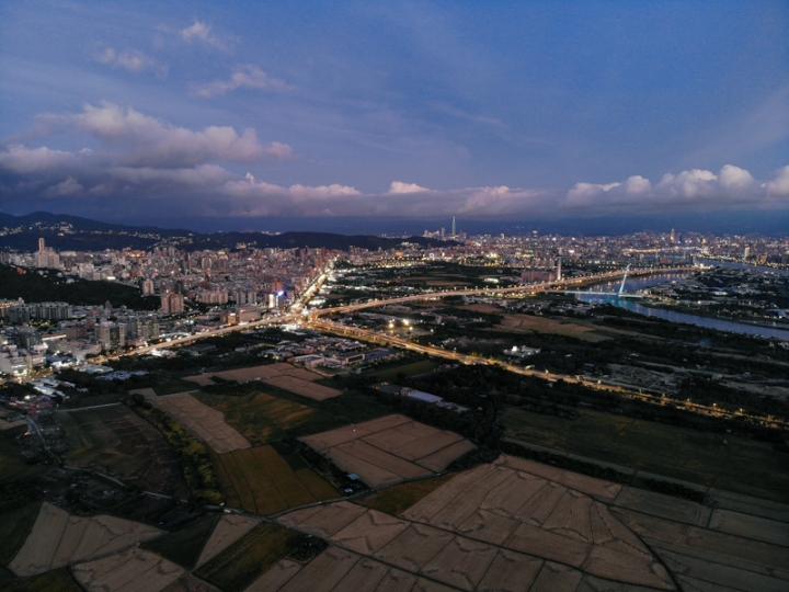 [亂拍照] 台北北投 關渡平原 稻田風光 (空拍)