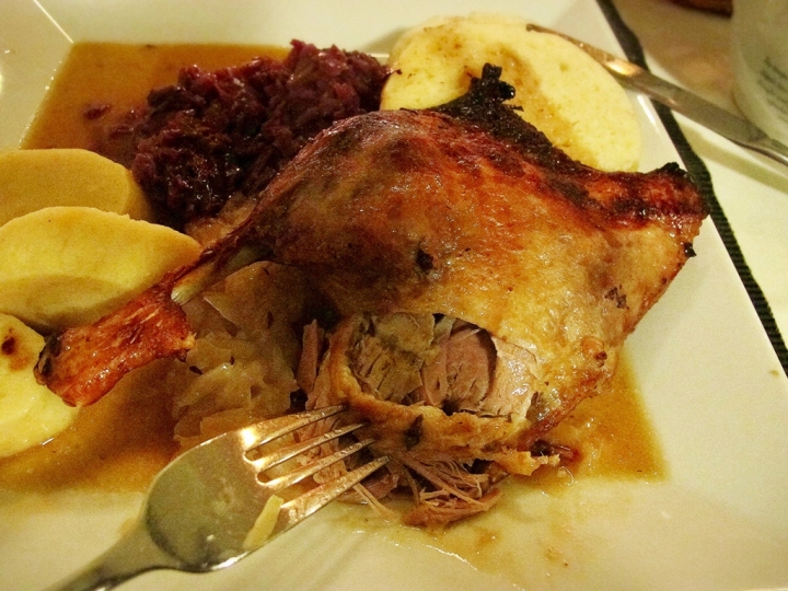 【Czech.食】美味布拉格(下)城堡區Tři století餐廳與Café Louvre羅浮咖啡