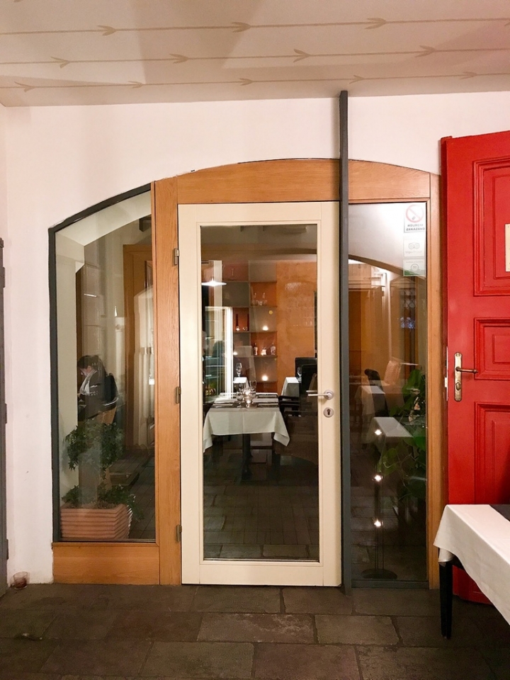 【Czech.食】美味布拉格(下)城堡區Tři století餐廳與Café Louvre羅浮咖啡