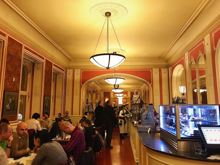 【Czech.食】美味布拉格(下)城堡區Tři století餐廳與Café Louvre羅浮咖啡