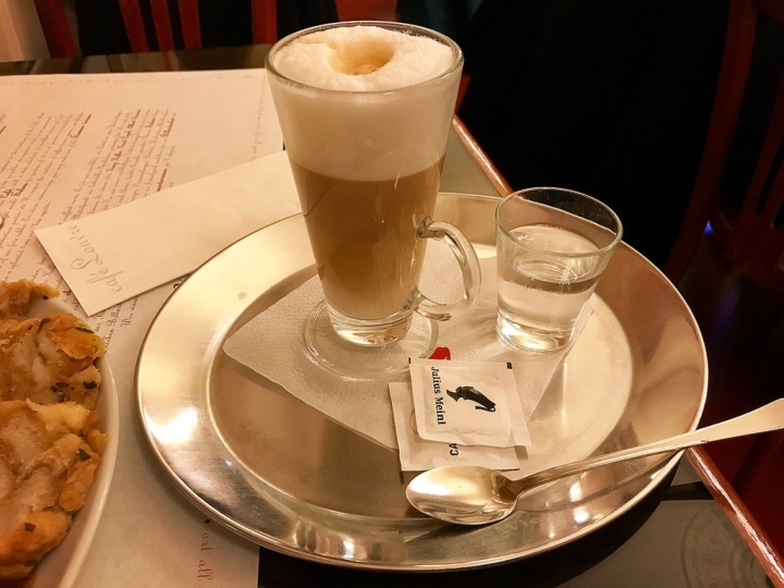 【Czech.食】美味布拉格(下)城堡區Tři století餐廳與Café Louvre羅浮咖啡