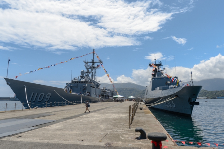 [亂拍照] 2018 宜蘭蘇澳軍港 參觀基隆艦(紀德艦)