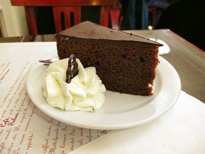 【Czech.食】美味布拉格(下)城堡區Tři století餐廳與Café Louvre羅浮咖啡