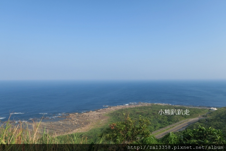 【新北-貢寮】希臘風的白色建築物『三貂角燈塔』，擁有無敵美景與海景~