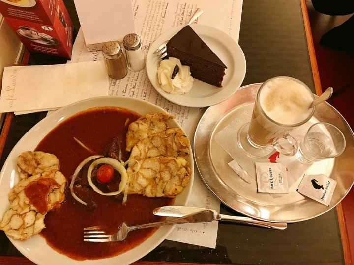 【Czech.食】美味布拉格(下)城堡區Tři století餐廳與Café Louvre羅浮咖啡