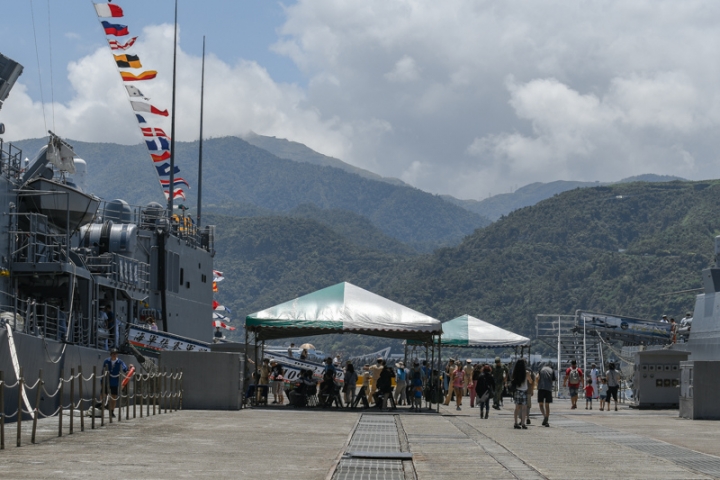[亂拍照] 2018 宜蘭蘇澳軍港 參觀基隆艦(紀德艦)