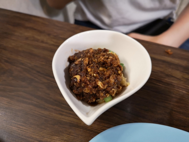 <台中西區>食藝石頭火鍋～老闆。裝潢。味道都令人驚奇的一家店