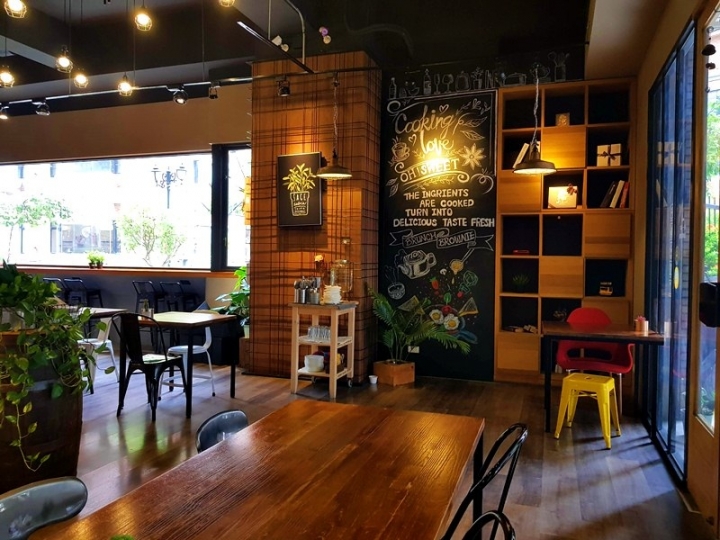 [台中西屯區]Oh! Sweet Diner 布朗尼早午餐專賣 & 中餐 2018食記 西式簡餐選擇多~ 甜點好吃~氣氛佳~ 還有男友早餐