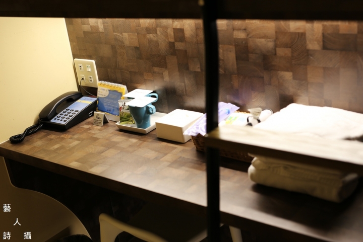 雨不停，那來旅館裡潛水吧《台中.潛立方旅館DIVECUBE HOTEL》