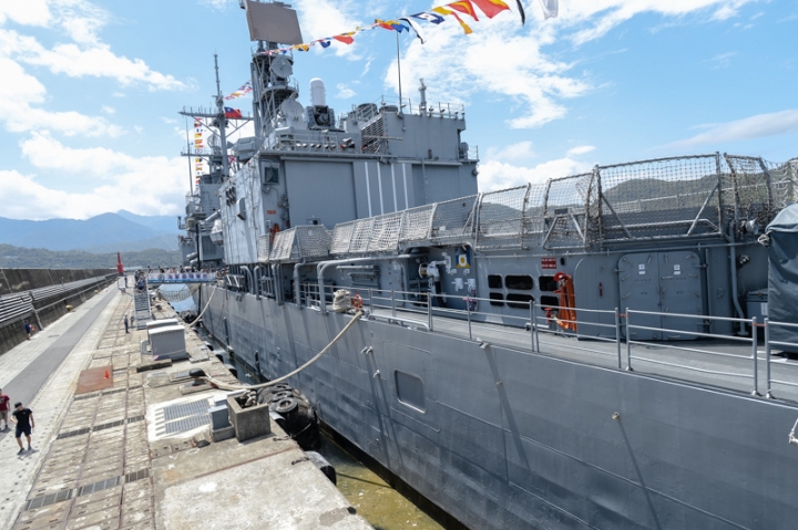 [亂拍照] 2018 宜蘭蘇澳軍港 參觀基隆艦(紀德艦)