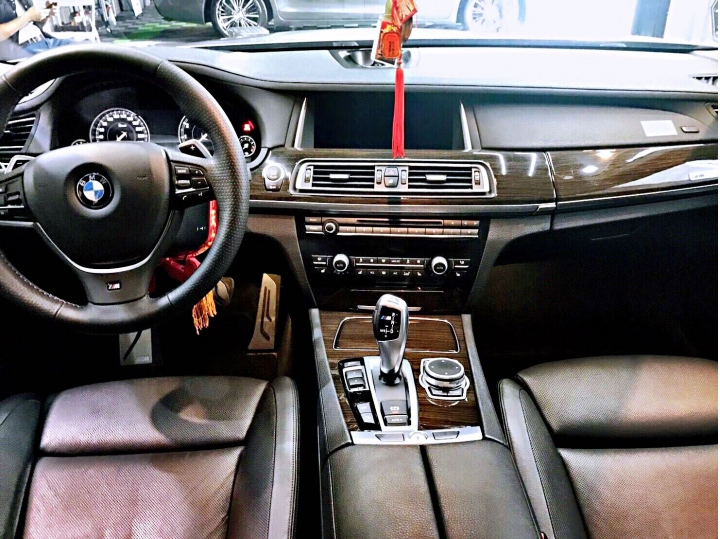 BMW 2013 F02 750LI LCI 五年車換皮術magic 比新車還亮🇩🇪頂級鍍膜分享