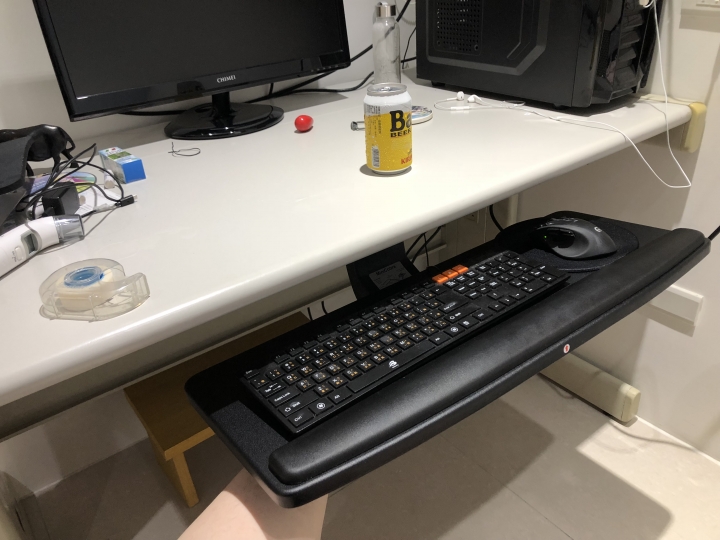 人因地圖 旗艦版 電腦鍵盤架 (有橫樑)安裝心得