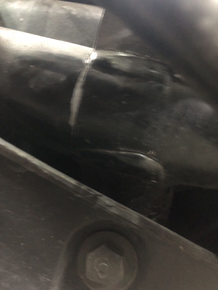 請益各位前輩 這樣的車還值得修嗎？