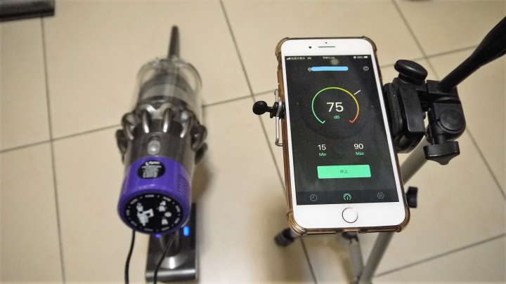 Dyson Cyclone V10無線吸塵器，是寵物家庭最完美的潔淨工具