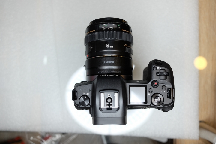 CANON EOS R 超簡單開箱!! (圖