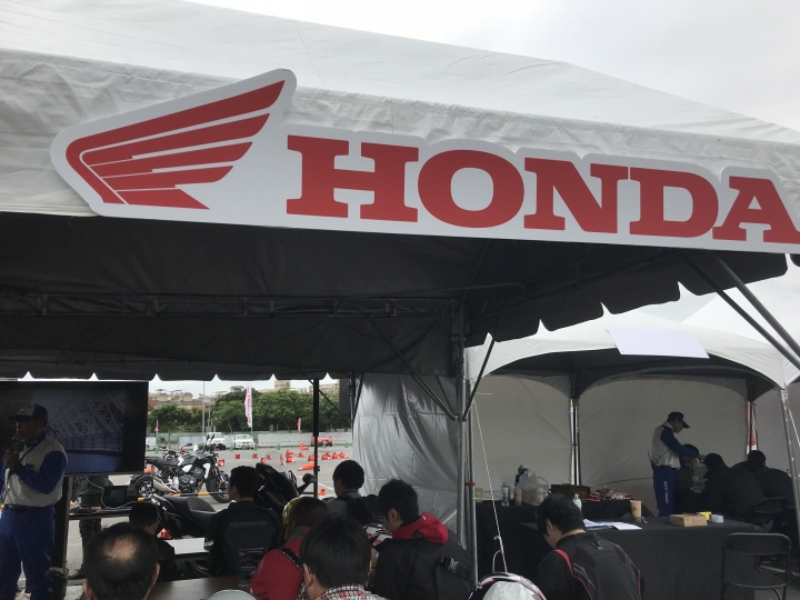 試乘新款 本田HONDA  NSS300