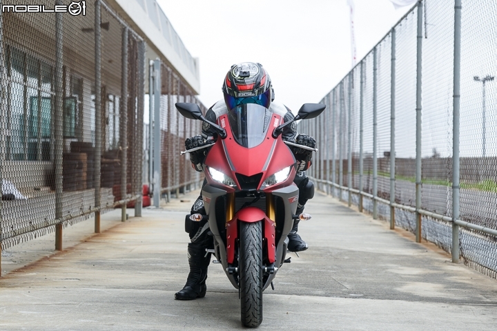 2019 YAMAHA YZF-R3 賽道試駕 R-DNA 有感配備進化