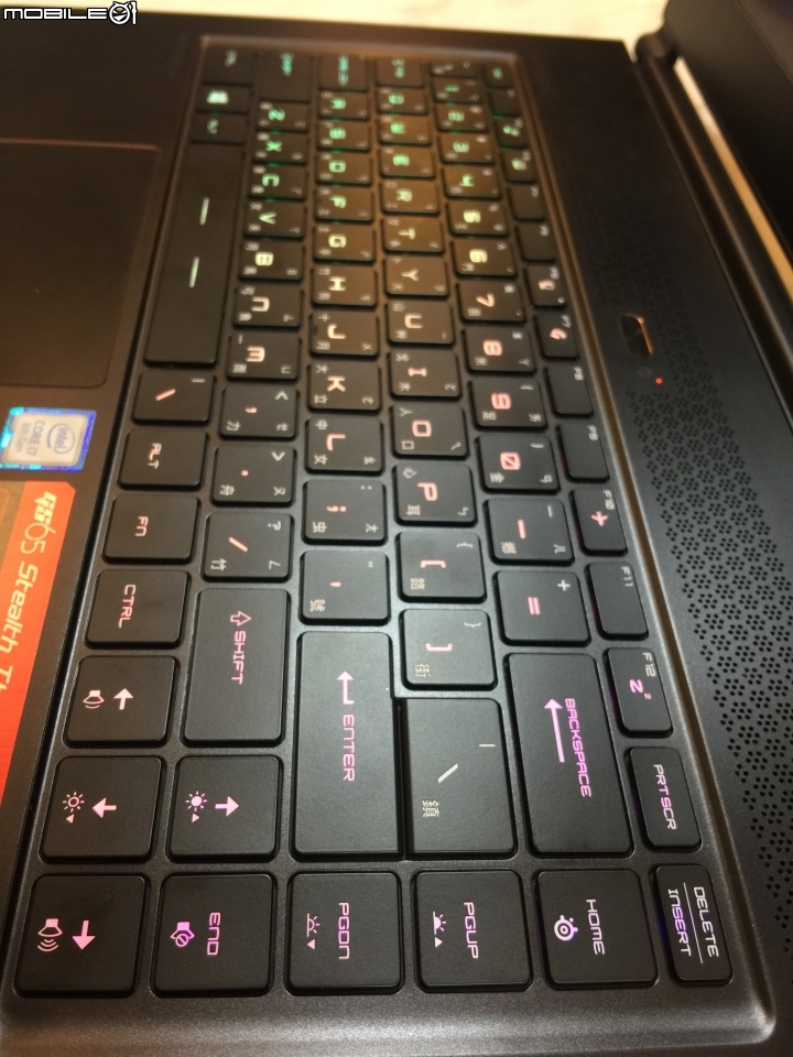 [不專業開箱] MSI GS65 工作之餘兼玩樂