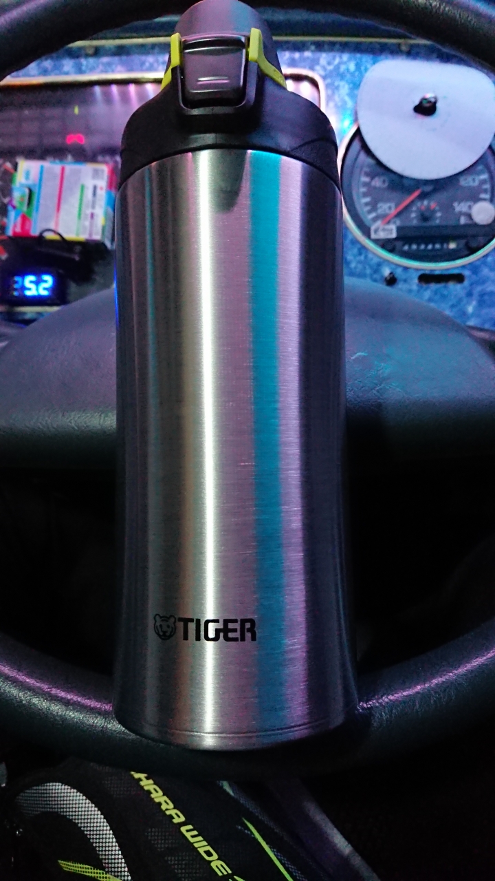 [開箱](圖多)虎牌MME-C100運動型廣口保冷瓶(1.0L)