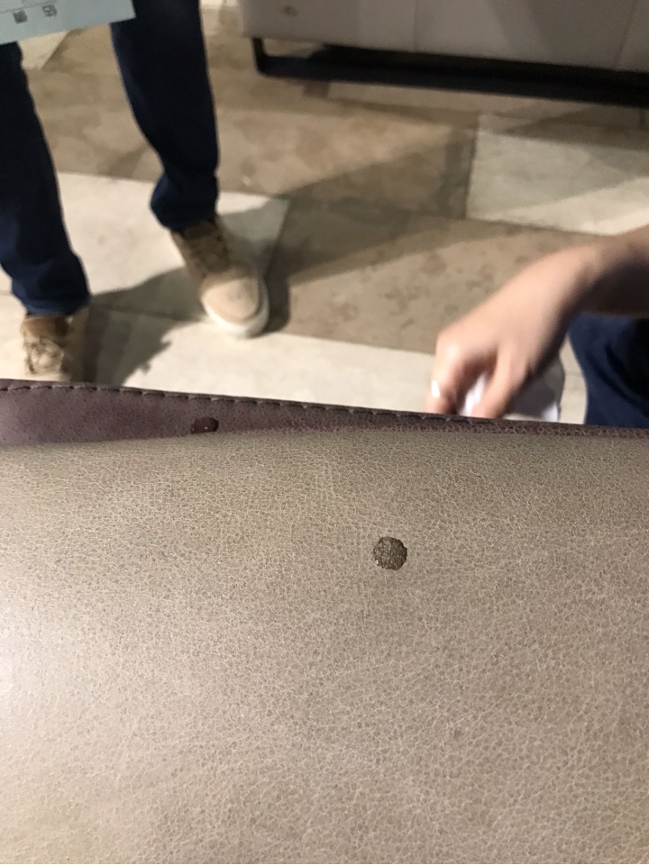 貨真價實 真牛皮沙發 在八里 Losbu sofas