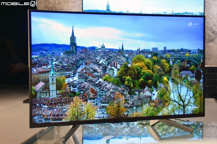 [開箱] 用專業震撼你的影音感官 SONY PRO BRAVIA FW-43BZ35F 商用顯示器
