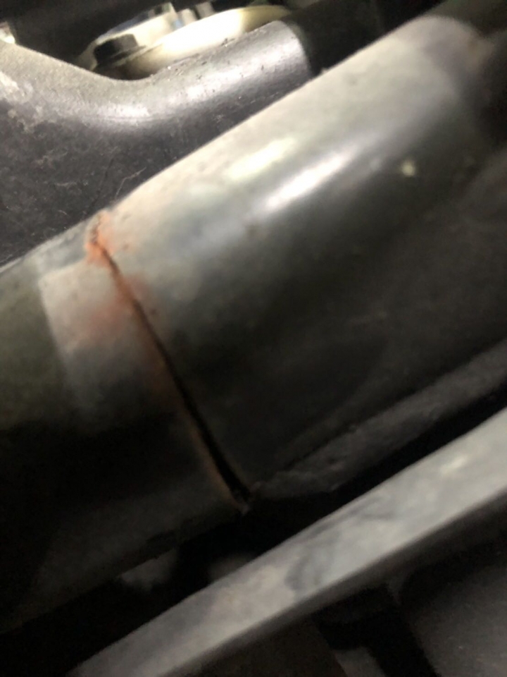 請益各位前輩 這樣的車還值得修嗎？