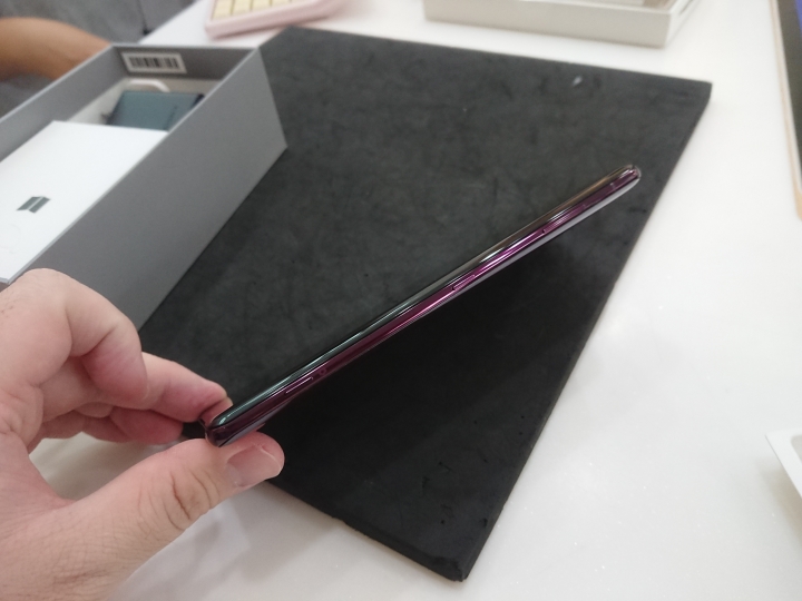 Sony XZ3 酒紅色 開箱