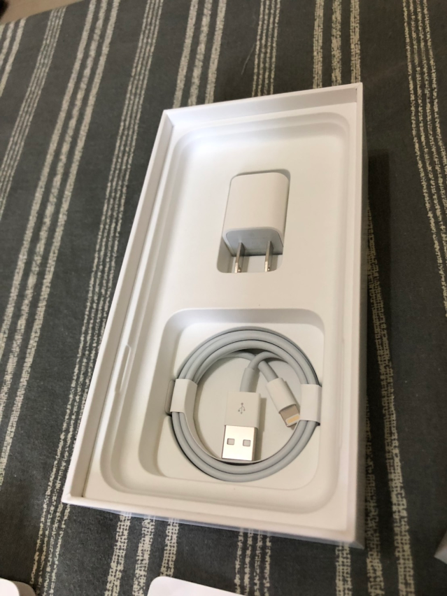 iPhone XS  MAX金色開箱文~