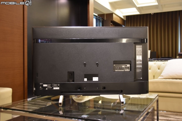 [開箱] 用專業震撼你的影音感官 SONY PRO BRAVIA FW-43BZ35F 商用顯示器