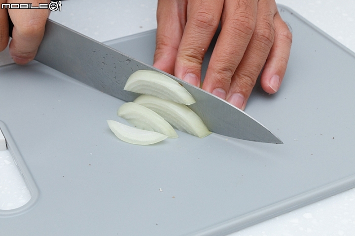 SHARP AX-XP4T 水波爐料理分享：雞肉野菇炊飯