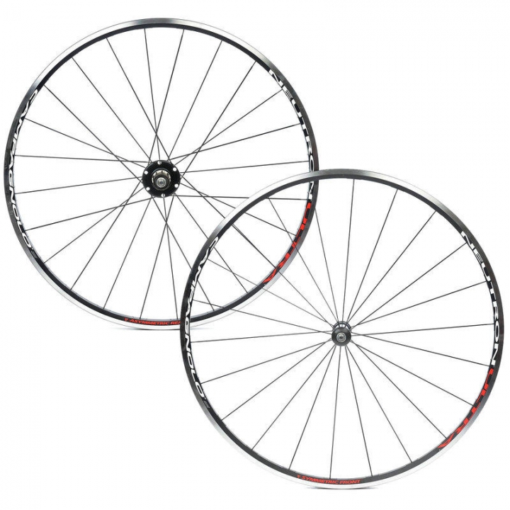 Campagnolo Neutron Ultra vs DURA ACE WH9100 c24 輪組那個好