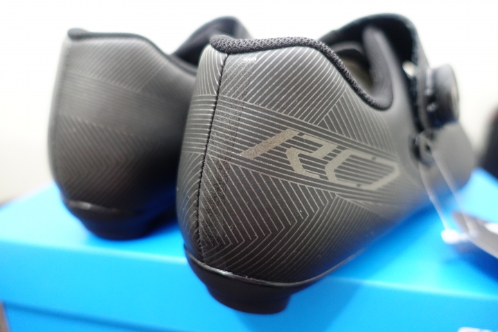 [開箱文] 2018 Shimano SH-RC701 卡鞋開箱