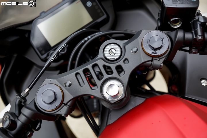 2019 YAMAHA YZF-R3 賽道試駕 R-DNA 有感配備進化