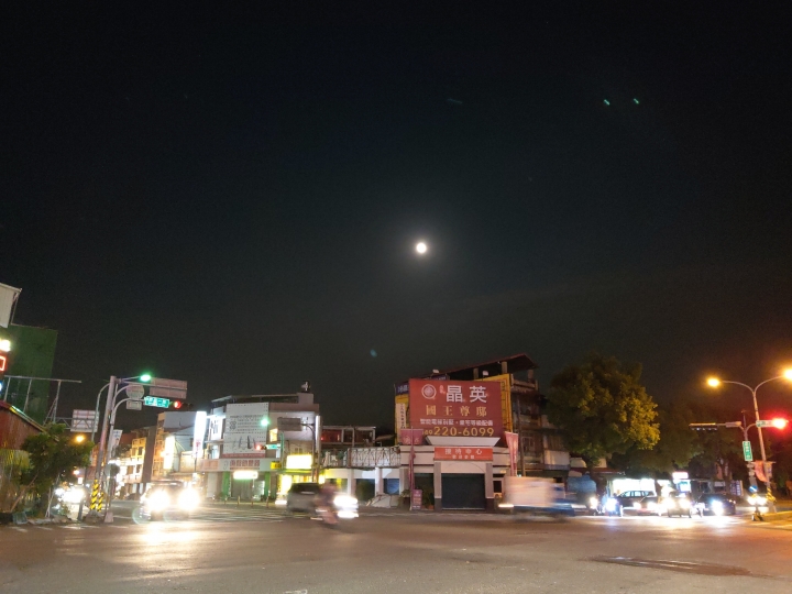 HTC u12+夜拍問題？