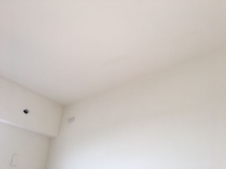 <求助>預售屋蓋好了,驗屋發現頂樓漏水...